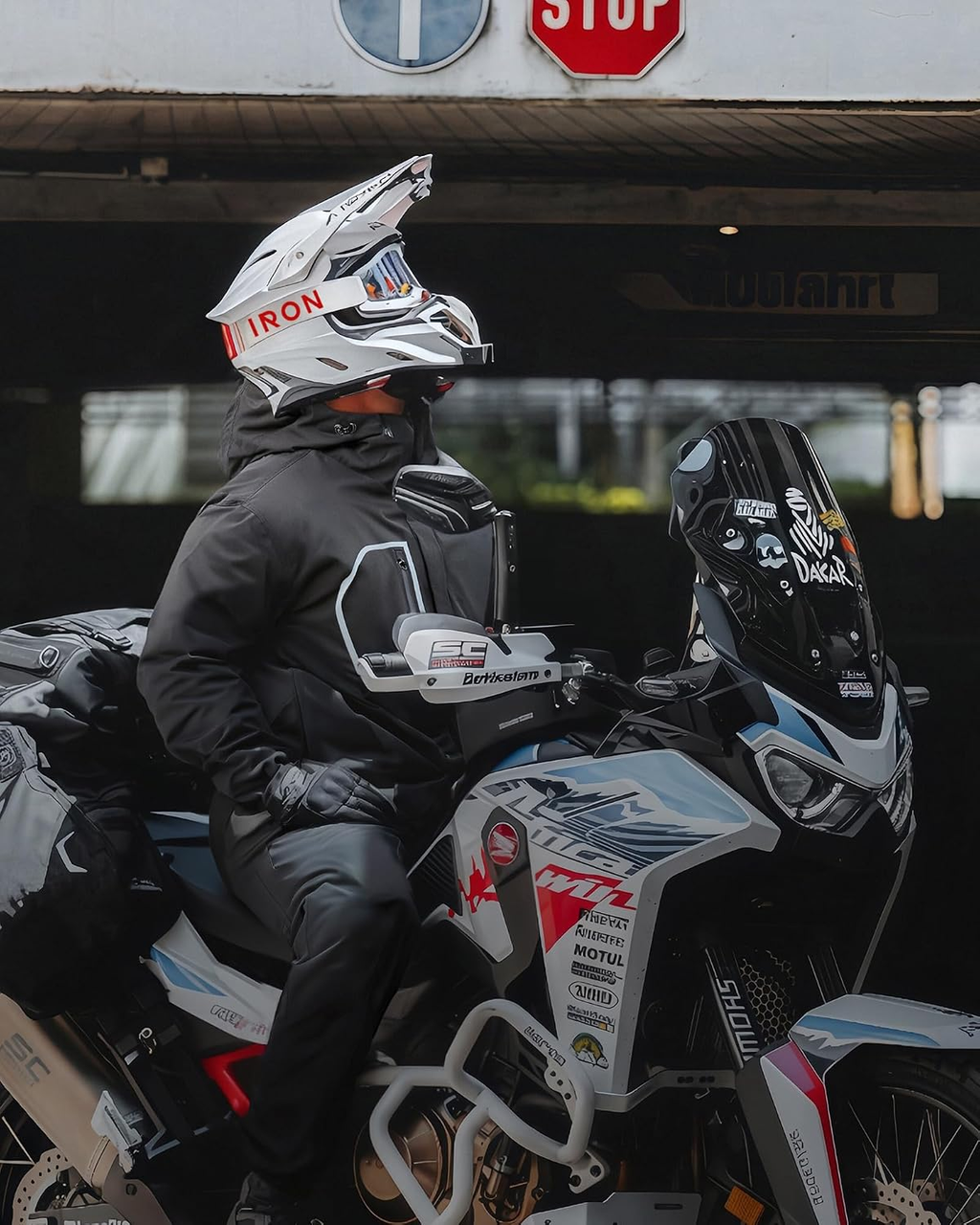 Motorcycle Rain Suit — Waterproof Reflective Jacket & Pants